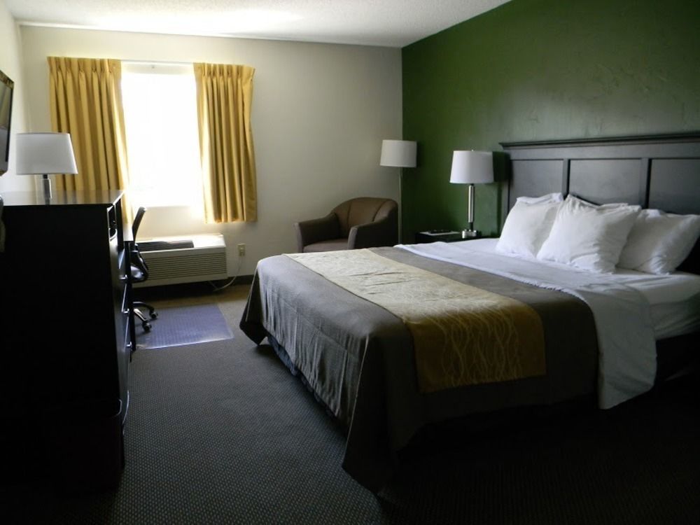 Wetmore Boarders Inn & Suites By Cobblestone Hotels - Munising מראה חיצוני תמונה